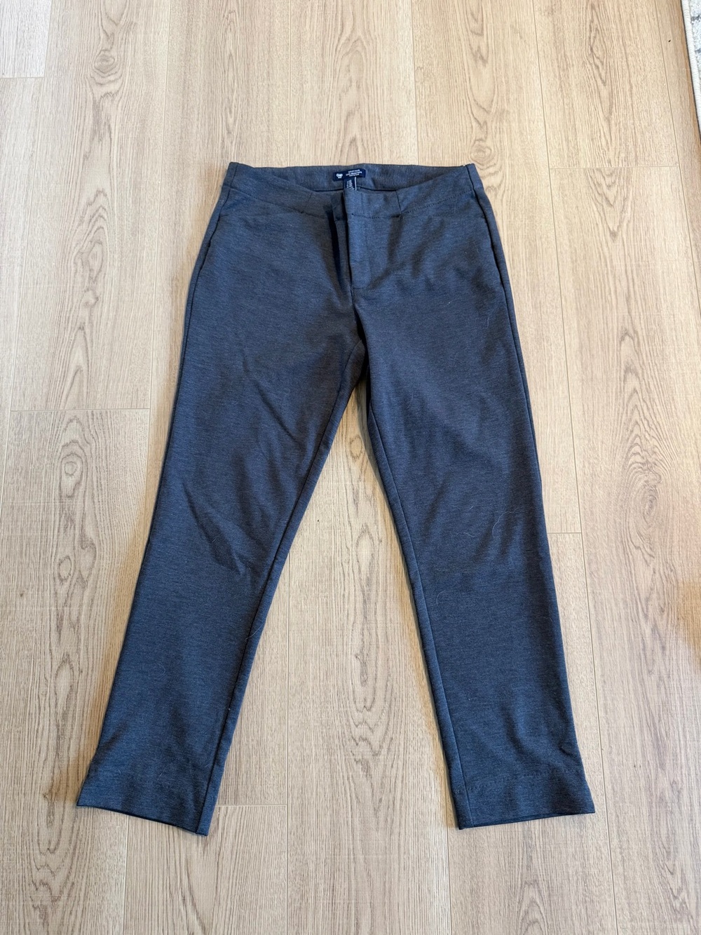 GAP women’s  Dress Pants in Charcoal Gray